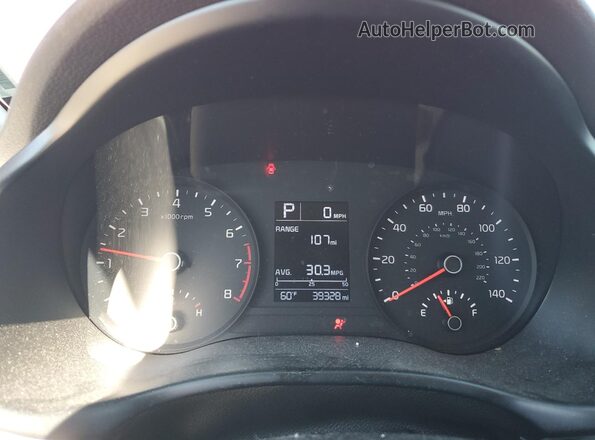 3KPA24AD0NE432576 2022 KIA RIO Red Widok zestawu wskaźników