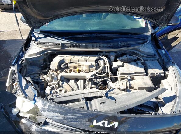 3KPA24AD0NE477646 2022 KIA RIO Black უკანა ხედი