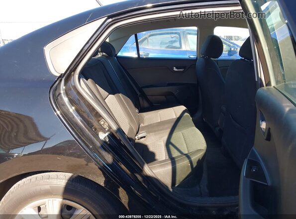 3KPA24AD0NE477646 2022 KIA RIO Black VIN კოდის სტიკერის ხედი