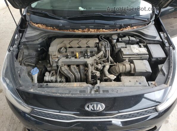 3KPA24AD2LE260077 2020 KIA RIO Black უკანა სალონის ხედი