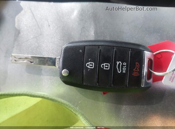 3KPA24AD2LE284251 2020 KIA RIO White Vista del salpicadero
