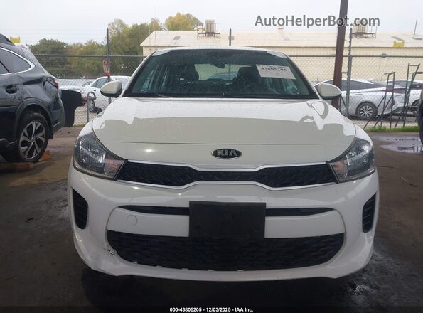 3KPA24AD2LE284251 2020 KIA RIO White Vista interior trasera