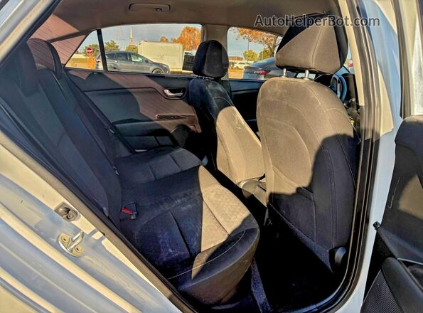 3KPA24AD2LE297615 2020 KIA RIO Белый Вид сзади