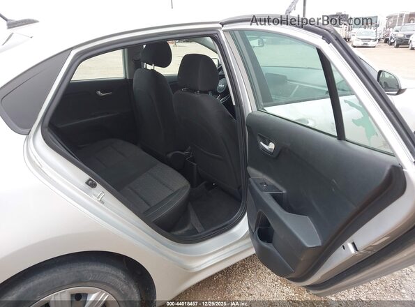 3KPA24AD2NE437889 2022 KIA RIO Серебряный Вид наклейки с VIN-кодом