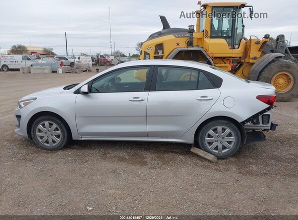 3KPA24AD2NE437889 2022 KIA RIO Серебряный Панорамный вид салона 360°