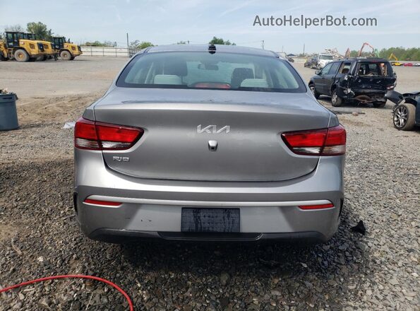 3KPA24AD3NE472831 2022 KIA RIO Silver Հետևի տեսք
