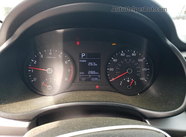 3KPA24AD3NE472831 2022 KIA RIO Silver Սարքավորումների վահանակի տեսք