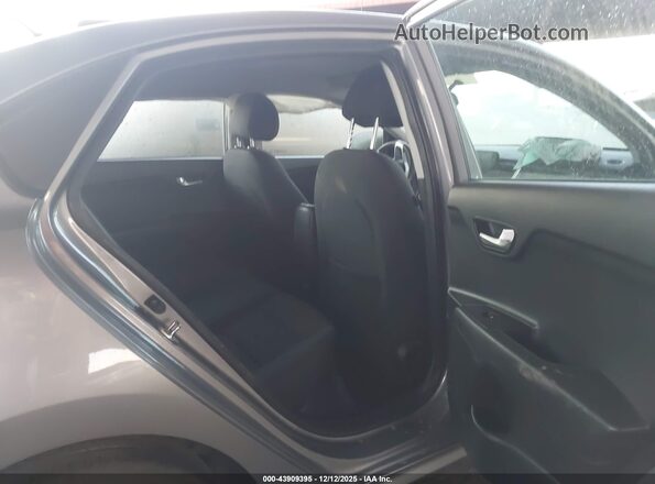 3KPA24AD4NE474829 2022 KIA RIO Gray VIN կոդի պիտակի տեսք
