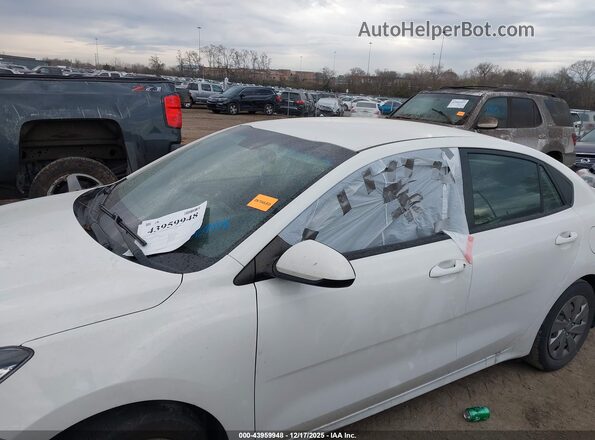 3KPA24AD6LE298928 2020 KIA RIO White Widok z przodu