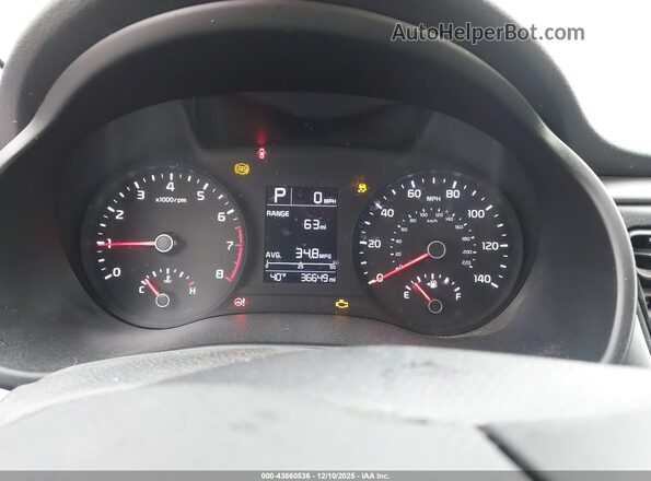 3KPA24AD6LE343706 2020 KIA RIO Серебряный Вид задних сидений