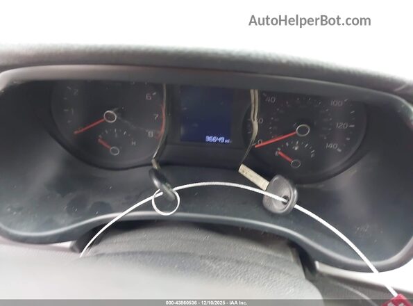 3KPA24AD6LE343706 2020 KIA RIO Серебряный Вид спереди