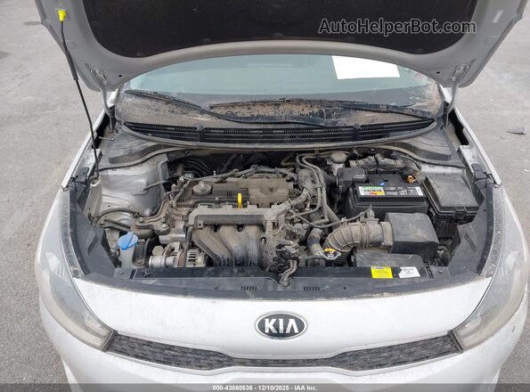3KPA24AD6LE343706 2020 KIA RIO Серебряный Вид сзади