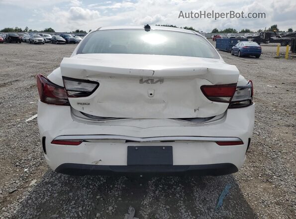 3KPA24AD8NE477250 2022 KIA RIO Белый Вид сзади
