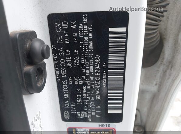 3KPA24ADXLE294980 2020 KIA RIO White Vista del compartimento del motor