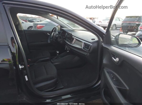 3KPA24ADXME409062 2021 KIA RIO Black Vista interior delantera
