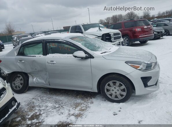 3KPA24ADXNE494034 2022 KIA RIO White Rear interior view