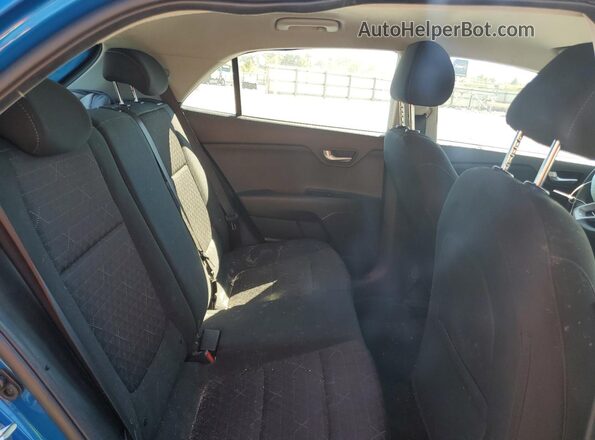 3KPA25AD8ME433205 2021 KIA RIO Blue Widok tylnych siedzeń