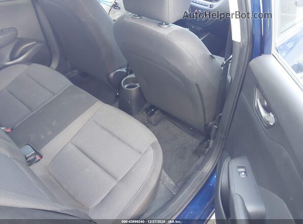 3KPC24A38JE033702 2018 HYUNDAI ACCENT Blue 