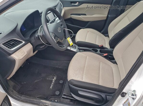 3KPC24A64NE160883 2022 HYUNDAI ACCENT Белый Вид салона спереди
