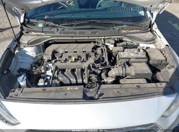 3KPC24A64NE185170 2022 HYUNDAI ACCENT Серебряный Вид сзади