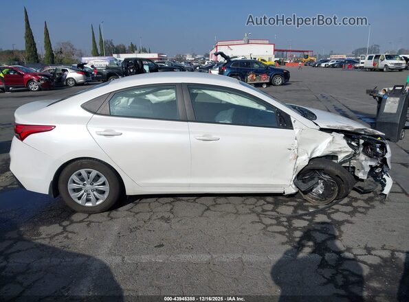 3KPC24A65LE126416 2020 HYUNDAI ACCENT Белый Вид задней части салона