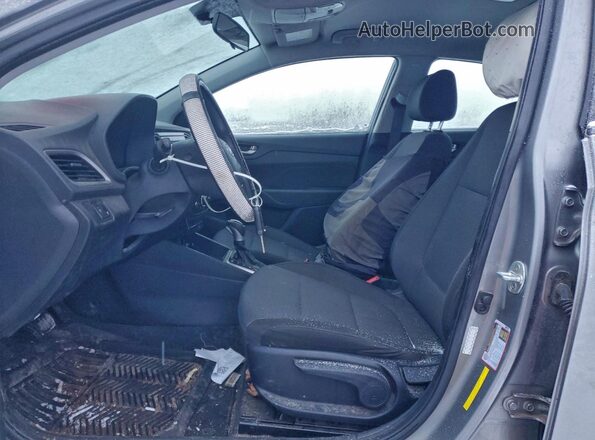 3KPC24A65ME133027 2021 HYUNDAI ACCENT Silver წინა სალონის ხედი