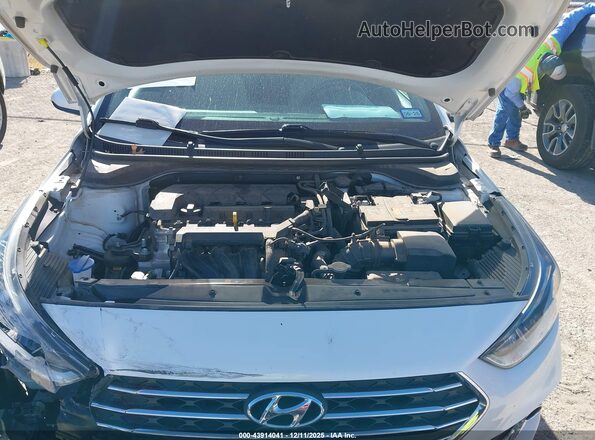 3KPC24A65NE173240 2022 HYUNDAI ACCENT White Widok z tyłu