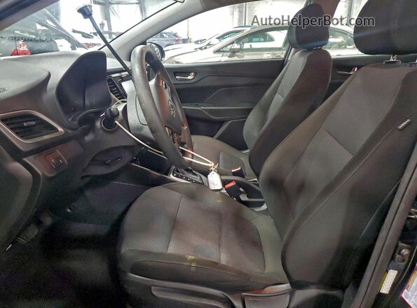 3KPC24A69ME138537 2021 HYUNDAI ACCENT Черный Вид салона спереди