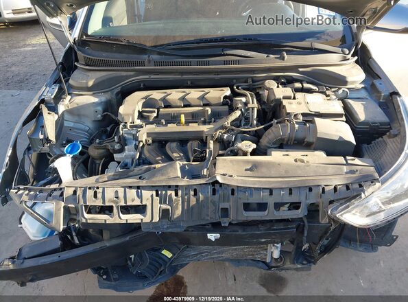3KPC24A6XNE155476 2022 HYUNDAI ACCENT Серебряный Вид сзади