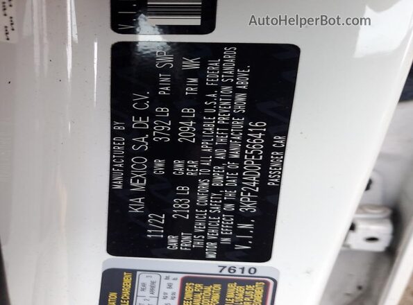 3KPF24AD0PE566416 2023 KIA FORTE White Widok komory silnika