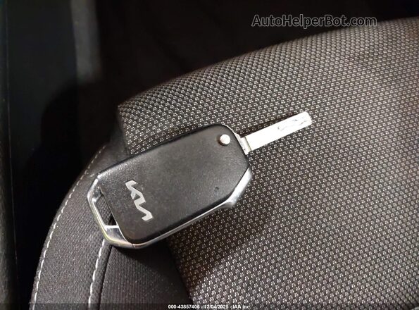 3KPF24AD2NE488637 2022 KIA FORTE Черный Вид панели приборов