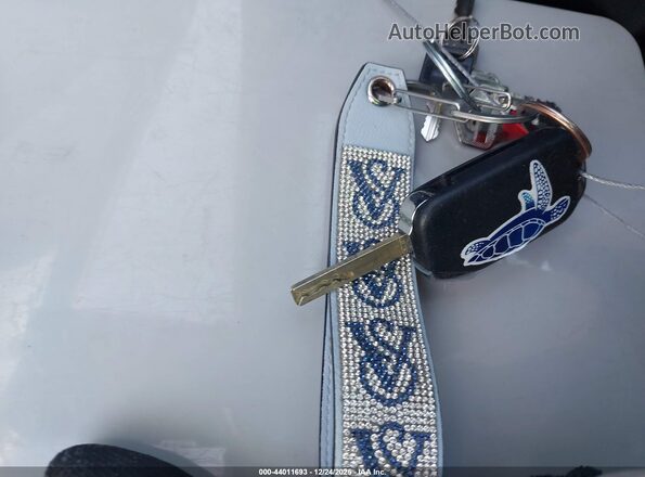 3KPF24AD5ME271923 2021 KIA FORTE White Առջևի վահանակի տեսք