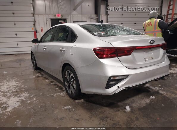 3KPF24AD8ME379775 2021 KIA FORTE Серебряный Задняя левая четверть