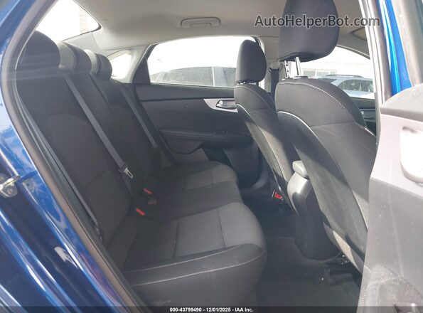 3KPF24AD8NE463449 2022 KIA FORTE Blue Vista de la etiqueta del VIN