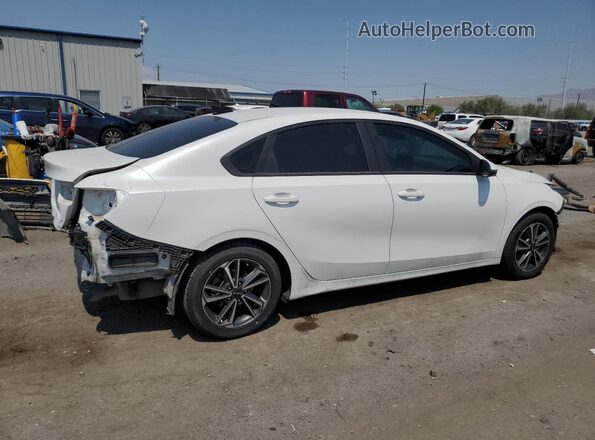 3KPF24AD9NE465856 2022 KIA FORTE White Tył prawy