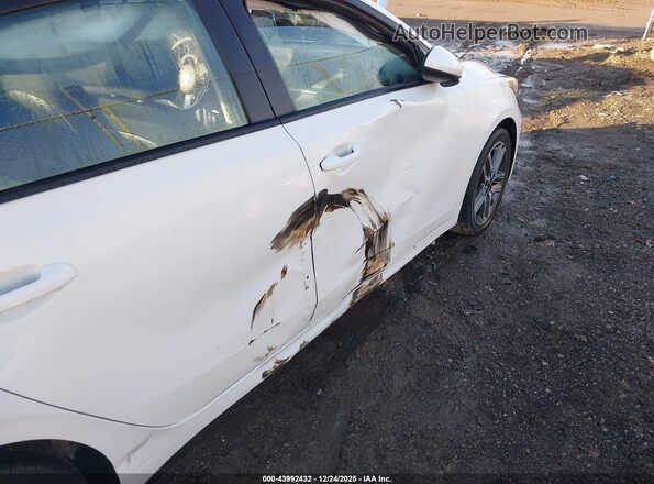 3KPF34AD6KE014912 2019 KIA FORTE Белый Вид спереди