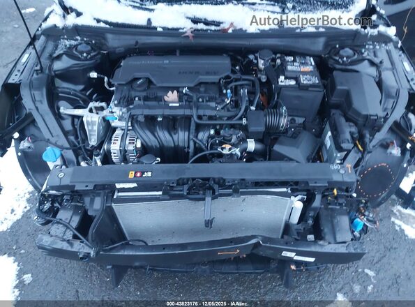 3KPFT4DE3SE158020 2025 KIA K4 Black Вид ззаду