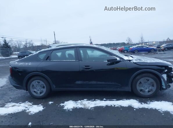 3KPFT4DE3SE158020 2025 KIA K4 Black Вид задньої частини салону