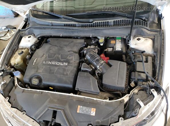 3LN6L2JK8GR604172 2016 LINCOLN MKZ White Vista interior trasera