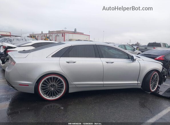 3LN6L2LU8GR611217 2016 LINCOLN MKZ HYBRID Silver უკანა სალონის ხედი
