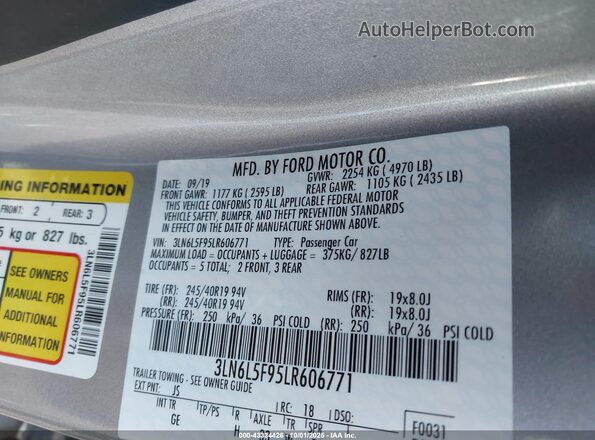 3LN6L5F95LR606771 2020 LINCOLN MKZ Silver ძრავის განყოფილების ხედი