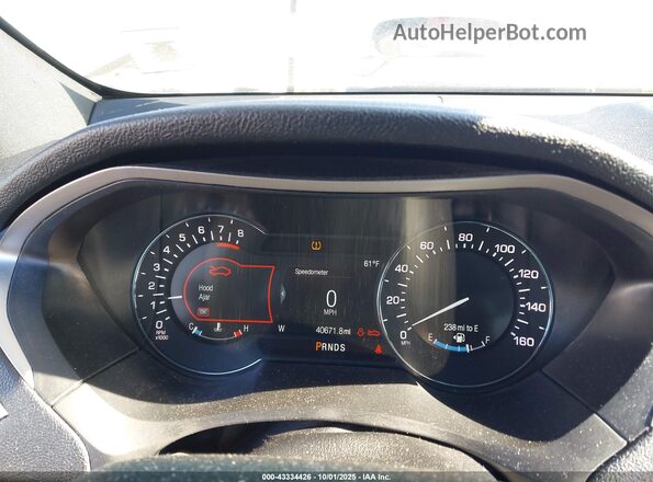 3LN6L5F95LR606771 2020 LINCOLN MKZ Silver უკანა სავარძლების ხედი