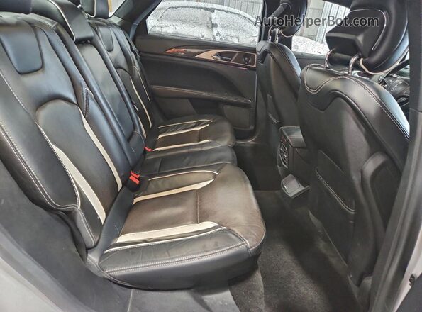 3LN6L5FC4JR620489 2018 LINCOLN MKZ White 