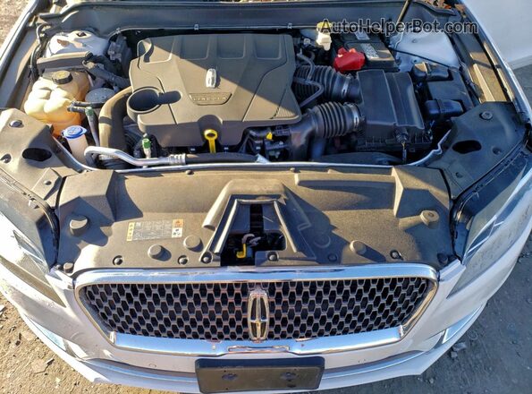 3LN6L5FC8JR608488 2018 LINCOLN MKZ White 