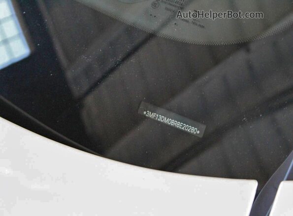 3MF13DM08R8E20280 2024 BMW M2 White Սալոնի հետևի տեսք