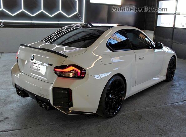 3MF13DM08R8E20280 2024 BMW M2 White Առջևի աջ