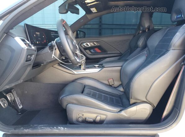 3MF23DM01S8E94568 2025 BMW M2 Blue Front interior view