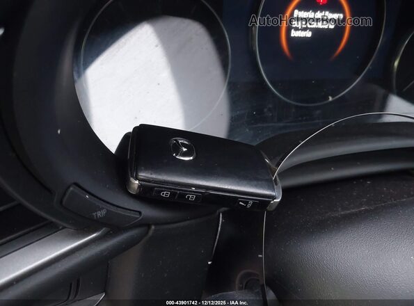 3MVDMAAL5MM256334 2021 MAZDA CX-30 White Dashboard view