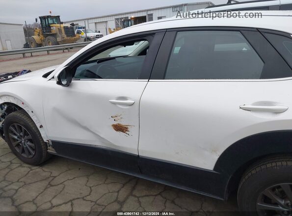 3MVDMAAL5MM256334 2021 MAZDA CX-30 White 360 interior view