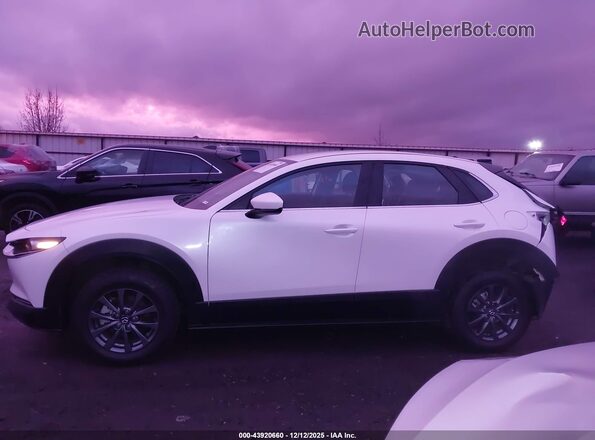 3MVDMBAMXRM653348 2024 MAZDA CX-30 White 360 interior view